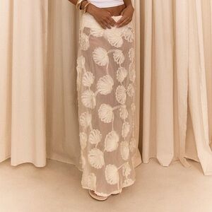 PrettyLittleThing Cream Floral Maxi Skirt